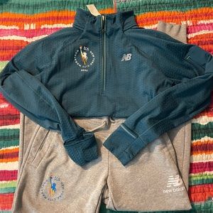 NYC 2022 marathon top sweatpants m s